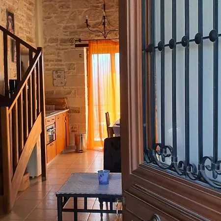 Aelia Apartmán Kamilárion